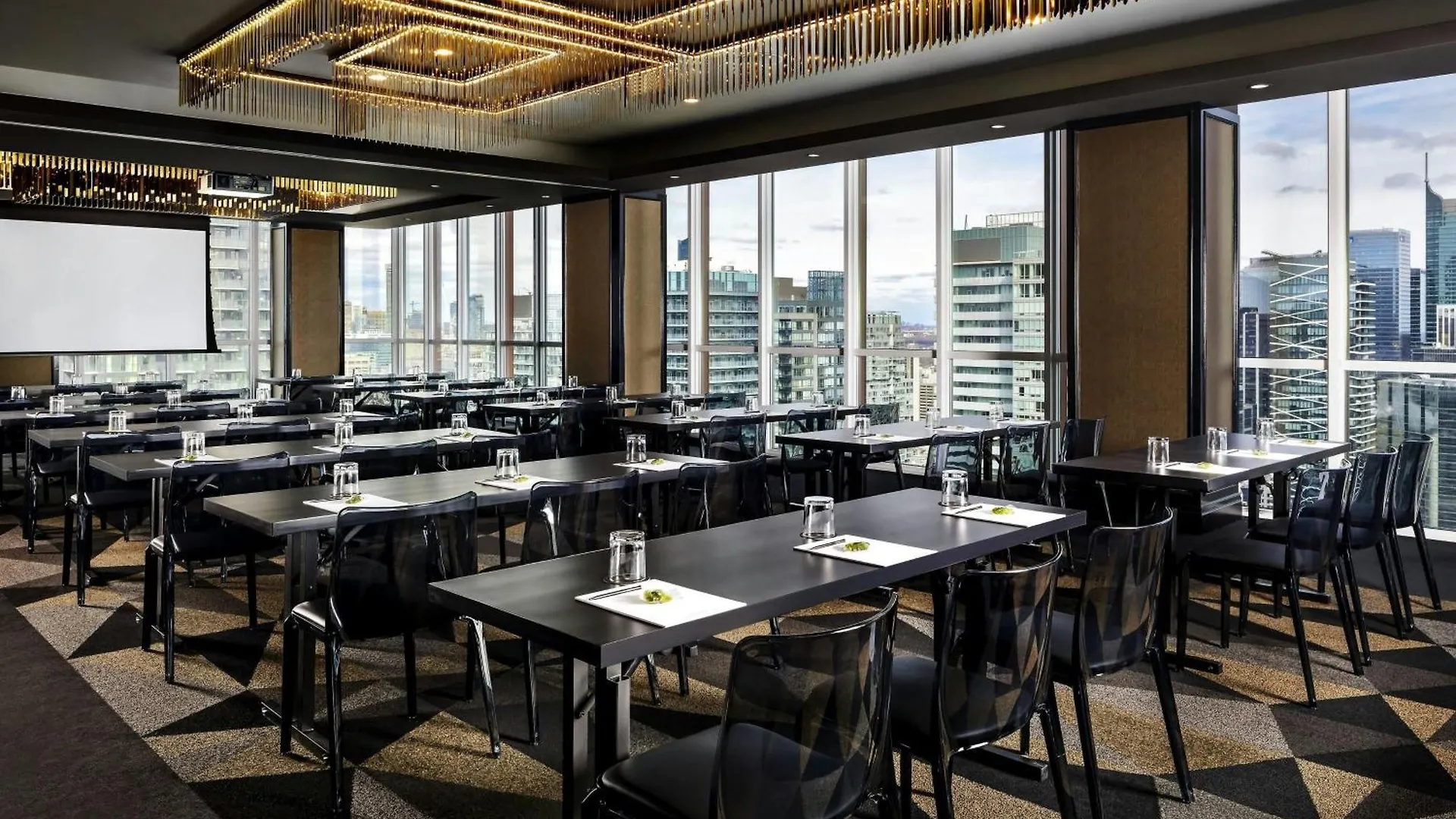 Bisha, A Luxury Collection Hotel, Toronto 5*,